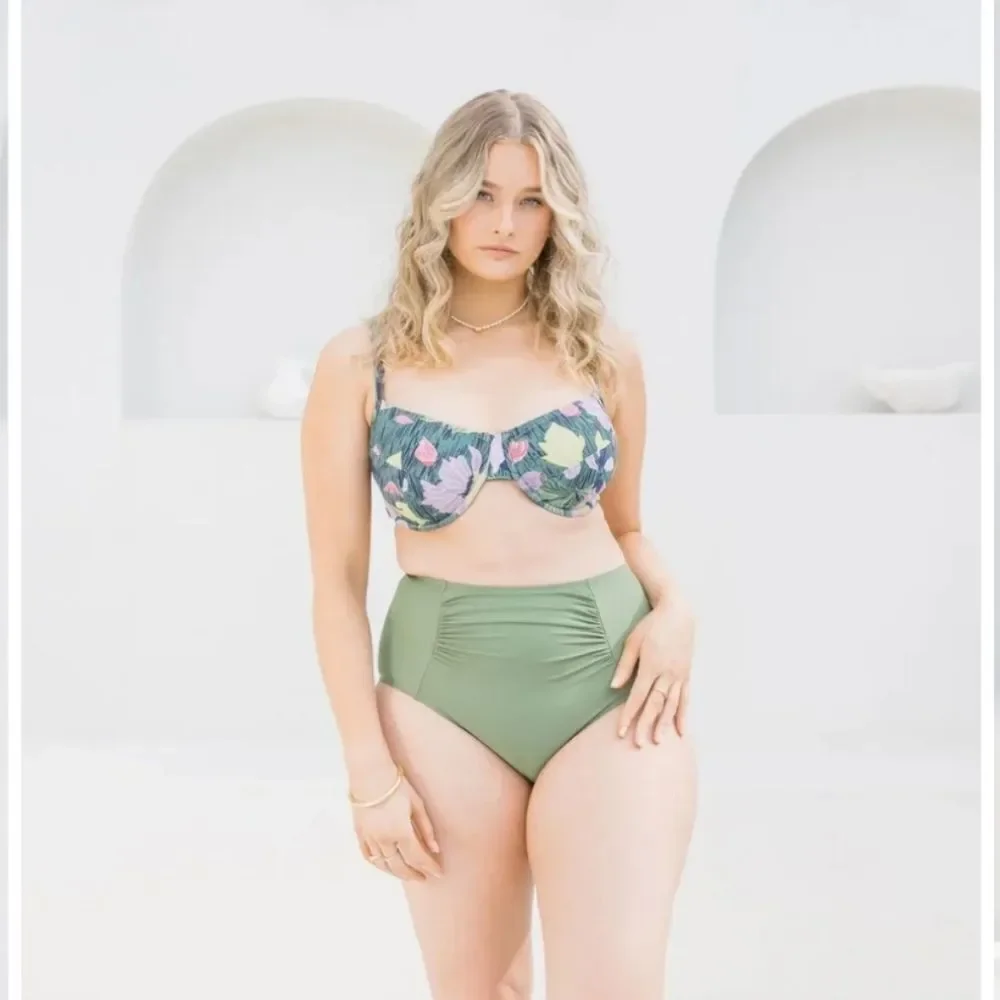 Lilly & Lime Olive High Waisted Bottom Size 6